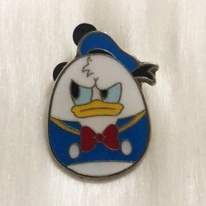 Donald Duck Angry Egg Pin